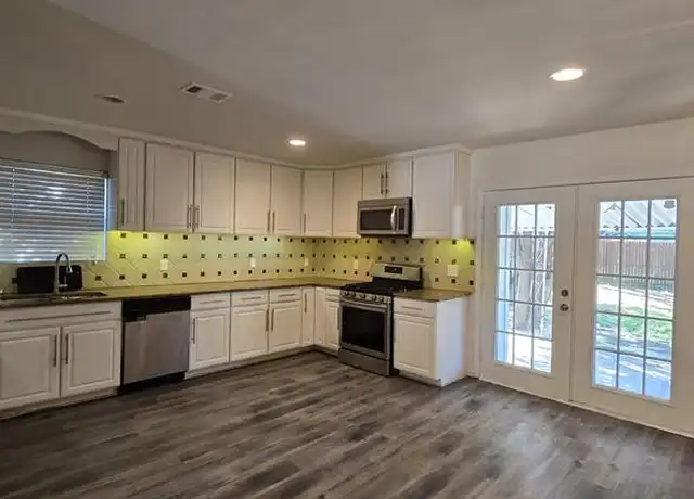 Property at 3817 Rainier St, Irving, TX, 75062, 3 beds, 2 baths, [object Object]