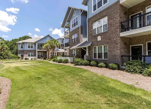 Property at Oakside Apartments - 1725 Brownswood Rd, Johns Island, SC, 29455, 1-2 bed, 1 bath, [object Object]