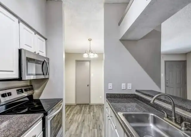Property at 15678 Knoll Trail Dr Unit 1016, Dallas, TX, 75248, 1 bed, 1 bath, [object Object]