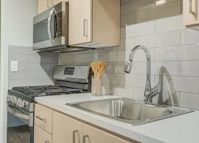 Property at The Hub - 3423 SE Hawthorne Blvd, Portland, OR, 97214, 0 beds, 1 bath, [object Object]