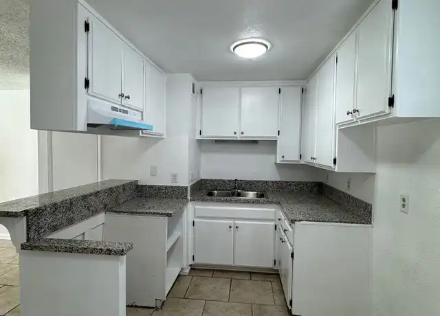 Property at 716 Espee St Unit 4, Bakersfield, CA, 93301, 2 beds, 1 bath, [object Object]
