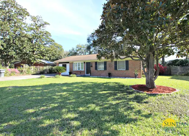 Property at 302 Coral Dr SW, Fort Walton Beach, FL, 32548, 3 beds, 2 baths, [object Object]