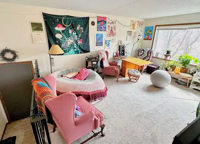 Property at 799 Weeks Ave SE Unit 799, Minneapolis, MN, 55414, 3 beds, 1 bath, [object Object]