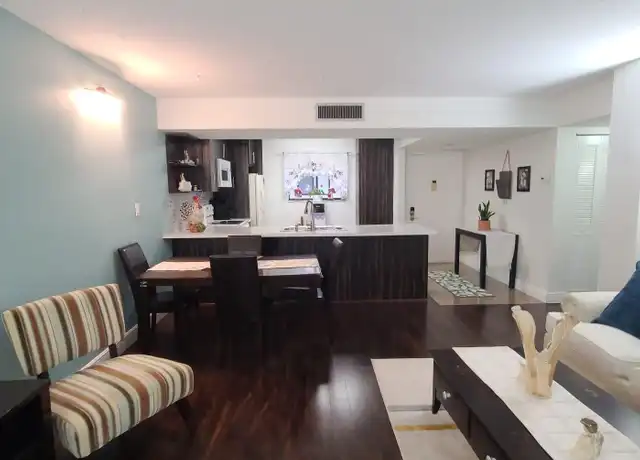 Property at 5220 Las Verdes Cir #322, Delray Beach, FL, 33484, 2 beds, 2 baths, [object Object]