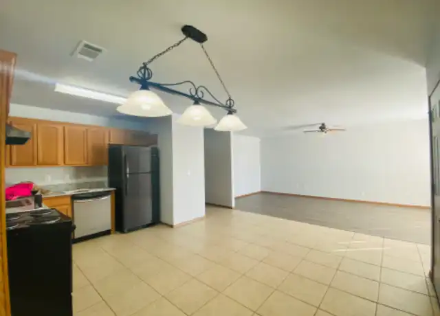 Property at 407 E Marietta Ct, Rogers, AR, 72758, 3 beds, 2 baths, [object Object]