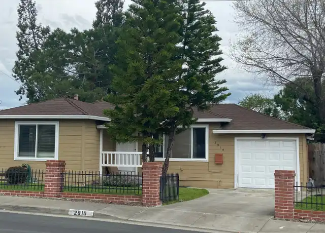 Property at 2910 Knoll Dr, Concord, CA, 94520, 4 beds, 1 bath, [object Object]