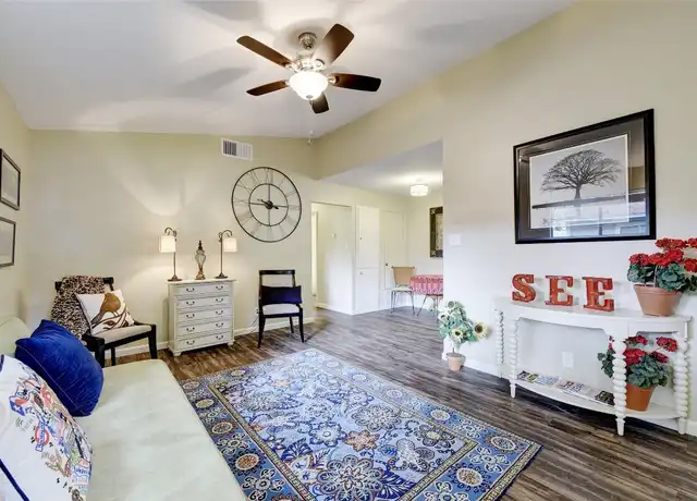 Property at 401 Blackson Ave Unit A, Austin, TX, 78752, 3 beds, 1.5 baths, [object Object]