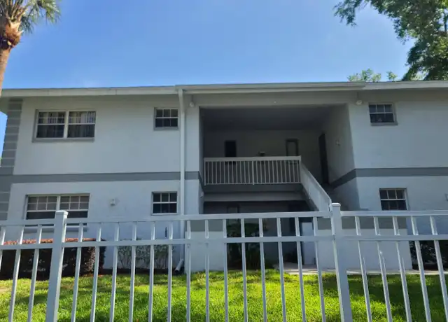 Property at 580 Fairways Ln, Ocala, FL, 34472, 2 beds, 2 baths, [object Object]