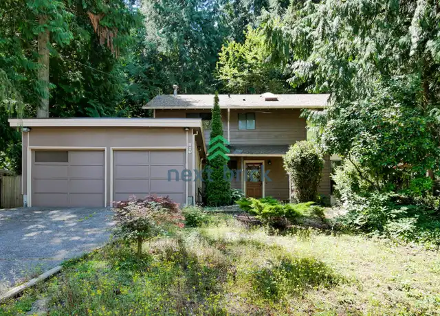 Property at 810 Highwood Dr SW, Issaquah, WA, 98027, 4 beds, 2.5 baths, [object Object]