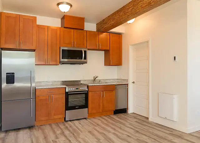 Property at 2635 Prosch Ave W Unit 8, Seattle, WA, 98119, 1 bed, 1 bath, [object Object]