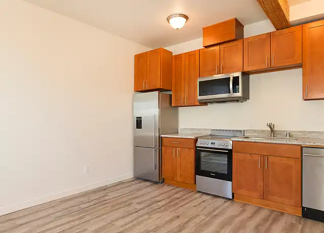 Property at 2635 Prosch Ave W Unit 8, Seattle, WA, 98119, 1 bed, 1 bath, [object Object]