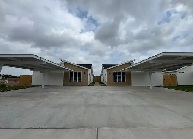 Property at 2305 E Viviana St Unit 2, Edinburg, TX, 78542, 3 beds, 2 baths, [object Object]