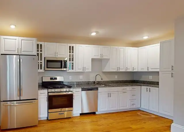 Property at 11 Beacon St Unit 1, Somerville, MA, 02143, 3 beds, 2 baths, [object Object]