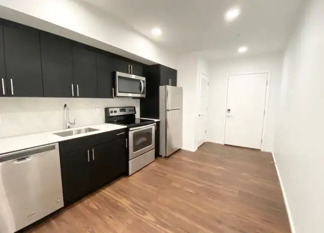 Property at 9 E Mount Royal Ave Unit 410, Baltimore, MD, 21202, 2 beds, 2 baths, [object Object]