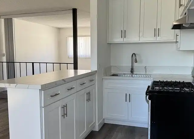 Property at Sherman Oaks Country LLC - 14240 Burbank Blvd, Sherman Oaks, CA, 91401, 0 beds, 1 bath, [object Object]