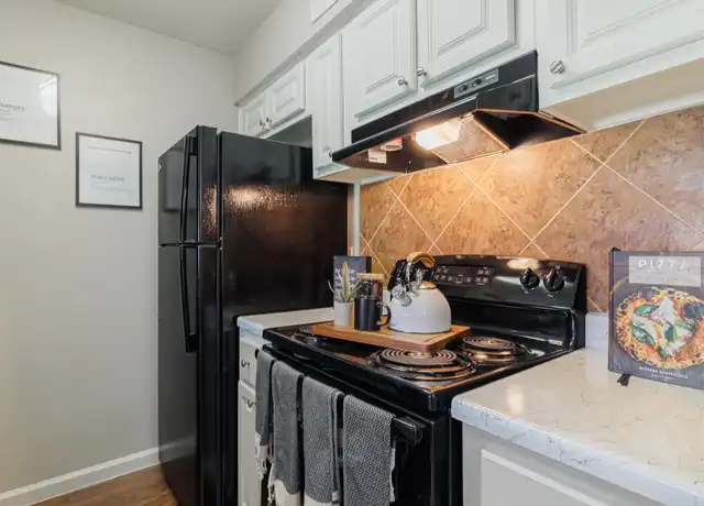 Property at 6259 Westheimer Rd Unit 629, Houston, TX, 77057, 1 bed, 1 bath, [object Object]