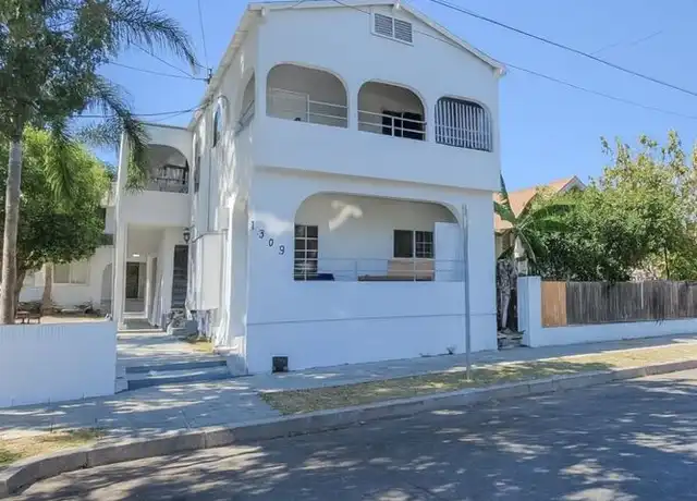 Property at 1309 S Mesa St Unit 4, San Pedro, CA, 90731, 1 bed, 1 bath, [object Object]