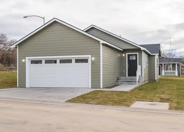 Property at 123 E 9th Ave #32, Moses Lake, WA, 98837, 3 beds, 2 baths, [object Object]