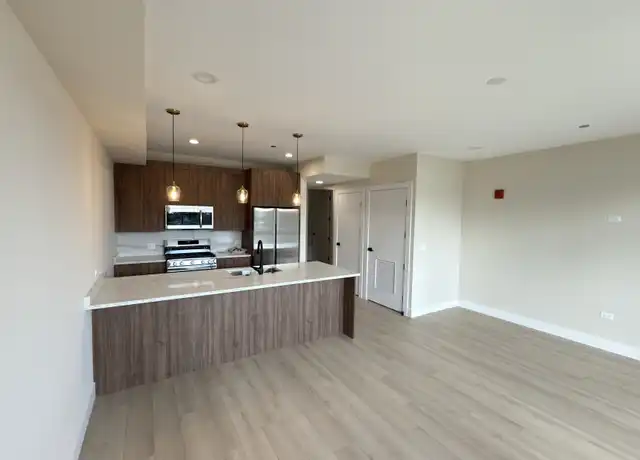 Property at 3045 Irving Park Rd Unit 04, Chicago, IL, 60618, 2 beds, 22 baths, [object Object]