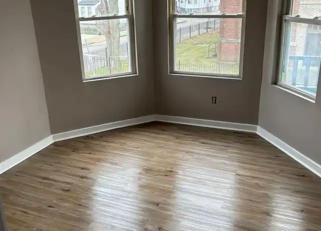 Property at 273-275 Rivet St Unit 2E, New Bedford, MA, 02744, 3 beds, 1 bath, [object Object]