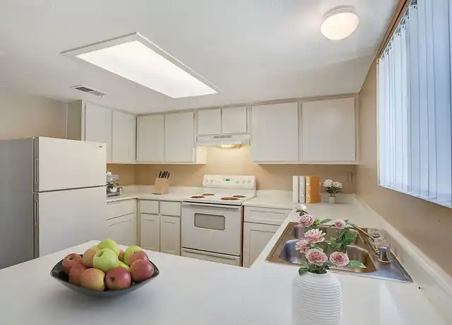 Property at Bella Estates - 5101 E Twain Ave, Las Vegas, NV, 89122, 1-2 bed, 1-2 bath, [object Object]