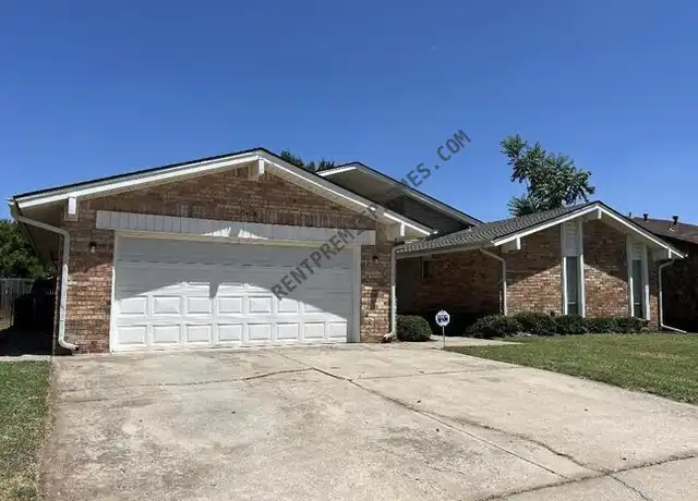 Property at 10404 Evergreen Ct, Oklahoma City, OK, 73162, 3 beds, 2 baths, [object Object]