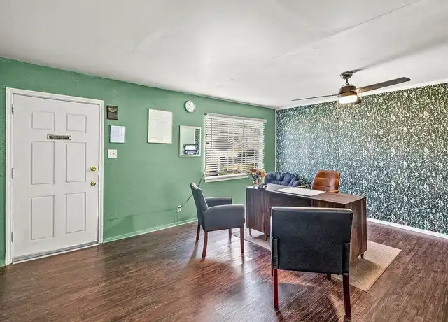 Property at Country Club Estates - 100 Country Club Pkwy, Mineral Wells, TX, 76067, 1-4 bed, 1-2 bath, [object Object]