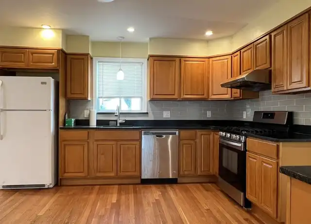 Property at 59 Atlantic St Unit 59, Quincy, MA, 02171, 2 beds, 1 bath, [object Object]