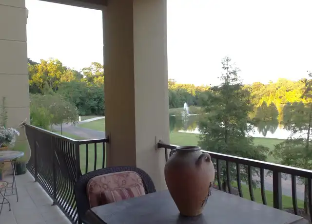 Property at 998 Stanford Ave #206, Baton Rouge, LA, 70808, 3 beds, 2 baths, [object Object]