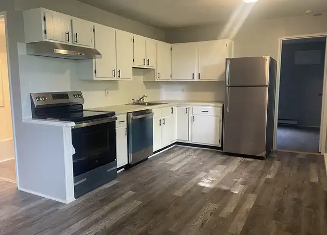 Property at 8 New Plainville Rd Unit 2, New Bedford, MA, 02745, 1 bed, 1 bath, [object Object]