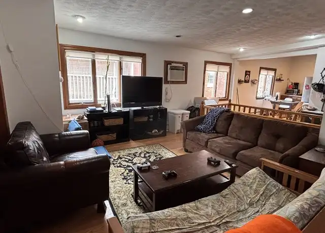 Property at 168 Auburn St Unit B, Cambridge, MA, 02139, 5 beds, 2 baths, [object Object]