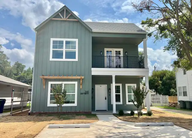 Property at 216 E Hurd St Unit 100, Edmond, OK, 73034, 2 beds, 2 baths, [object Object]