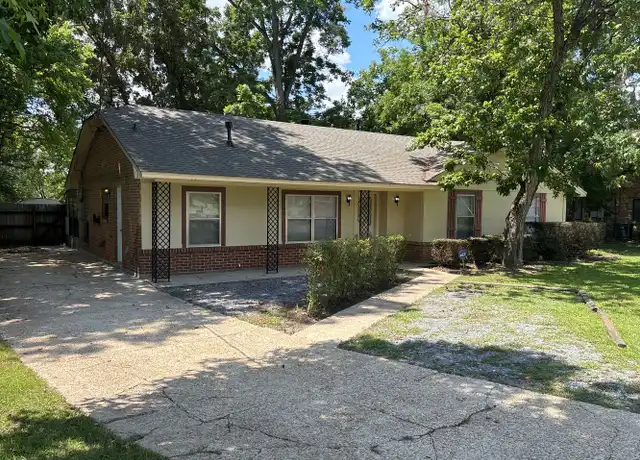Property at 408 Glade Park Dr, Montgomery, AL, 36109, 3 beds, 2 baths, [object Object]