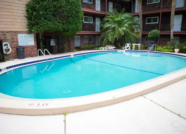 Property at 300 Bayou Blvd, Pensacola, FL, 32503, 2 beds, 1 bath, [object Object]
