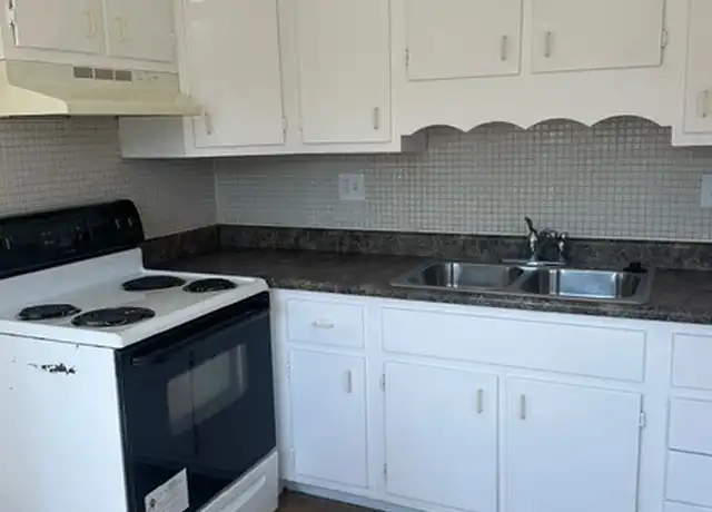 Property at 7594 Hazelcrest Dr Unit C, Hazelwood, MO, 63042, 2 beds, 1 bath, [object Object]
