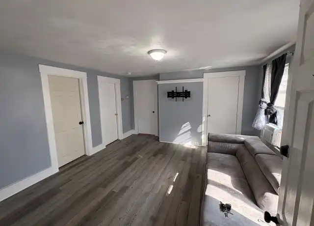 Property at 10 Morton St Unit 1, Taunton, MA, 02780, 3 beds, 1 bath, [object Object]