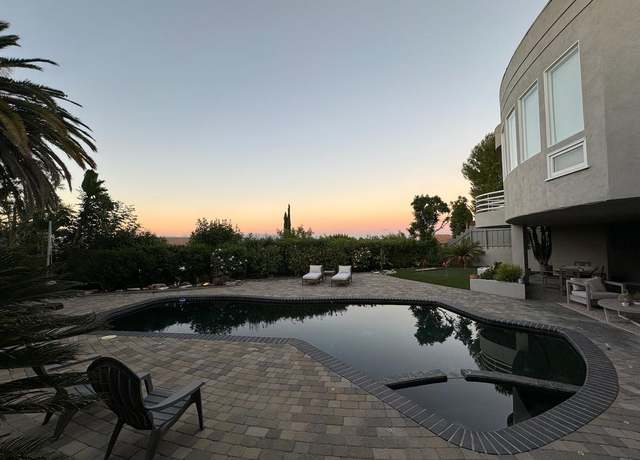 Photo of 22733 De Kalb Dr, Calabasas, CA 91302