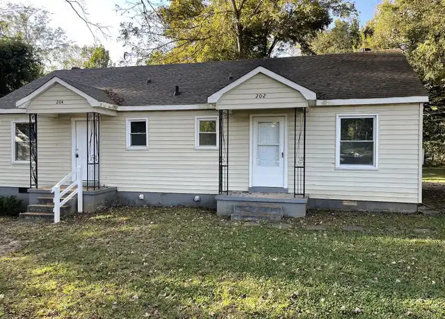 Property at 203 Sunset Ct, Clarksville, TN, 37042, 1 bed, 1 bath, [object Object]