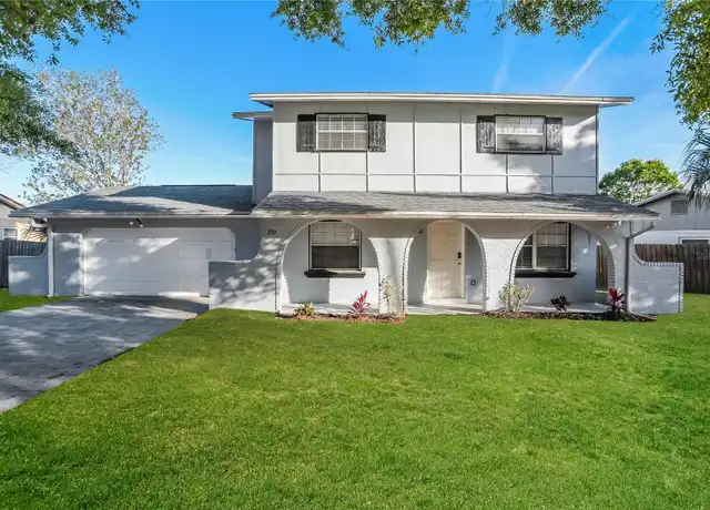 Property at 392 Crystal Ave, Oviedo, FL, 32765, 3 beds, 2.5 baths, [object Object]