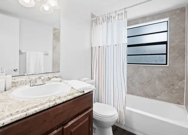 Property at 5107 S Clarice Ct Unit 5115D, Tampa, FL, 33611, 2 beds, 1 bath, [object Object]