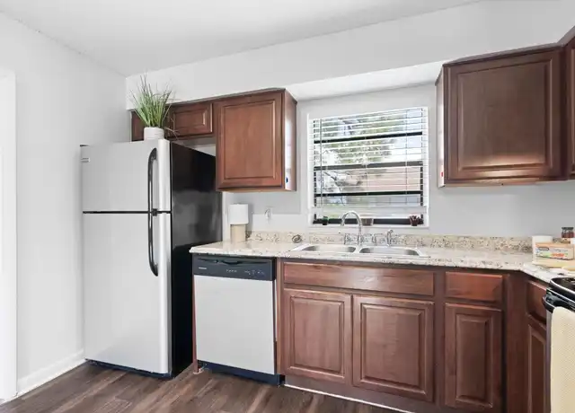 Property at 5107 S Clarice Ct Unit 5115D, Tampa, FL, 33611, 2 beds, 1 bath, [object Object]
