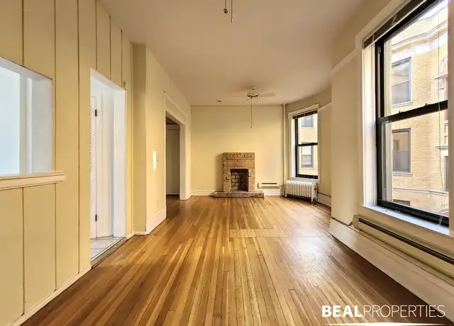 Property at 1216 N Dearborn St Unit 2, Chicago, IL, 60610, 2 beds, 1 bath, [object Object]