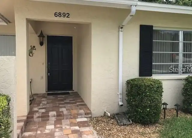 Property at 6892 W Country Club Ln, Sarasota, FL, 34243, 2 beds, 2 baths, [object Object]