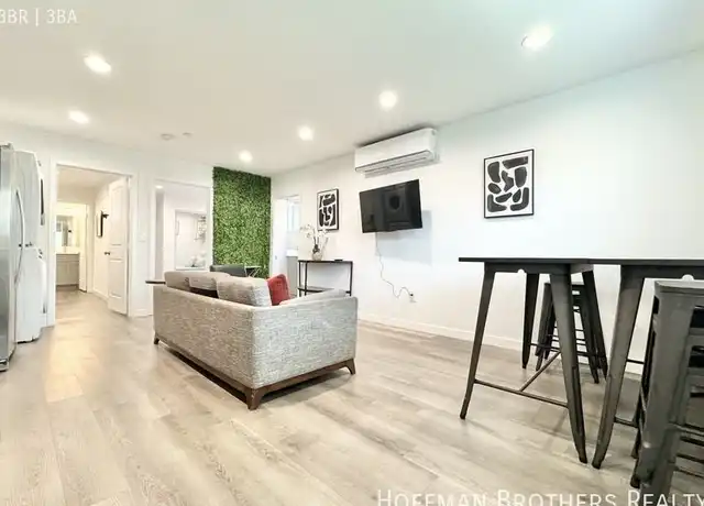Property at 1875 W 20th St Unit 1/2, Los Angeles, CA, 90007, 3 beds, 3 baths, [object Object]