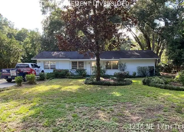 Property at 3236 NE 17th Ter, Ocala, FL, 34479, 2 beds, 2 baths, [object Object]