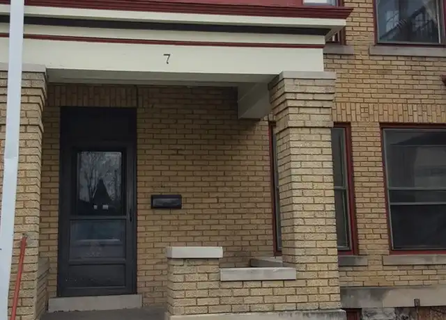 Property at 2421 N High St #3, Columbus, OH, 43202, 2 beds, 1 bath, [object Object]