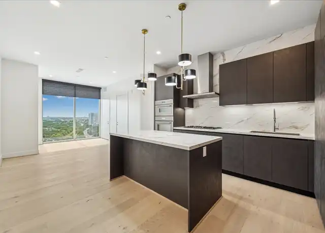 Property at 1711 Allen Pkwy #1702, Houston, TX, 77019, 1 bed, 1.5 baths, [object Object]