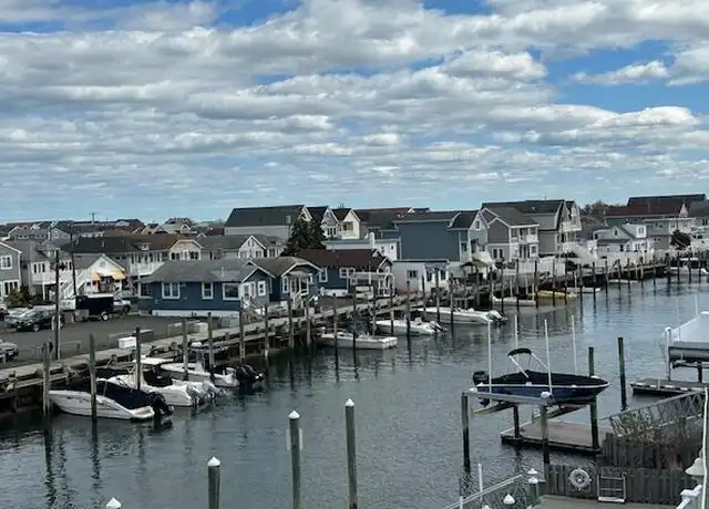 Property at 100 Riverside Pl #5, Point Pleasant Beach, NJ, 08742, 3 beds, 2 baths, [object Object]