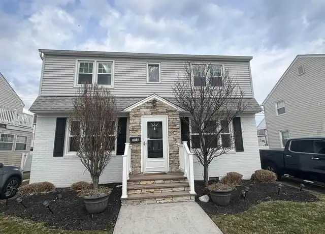 Property at 105 N Harding Ave Unit B, Margate City, NJ, 08402, 2 beds, 1 bath, [object Object]