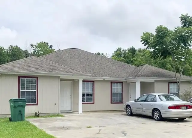 Property at 827 Manuel Rd Unit A, Lake Charles, LA, 70607, 3 beds, 2 baths, [object Object]